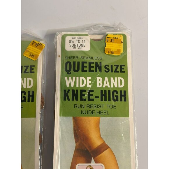 VTG Kmart Sheer Seamless Queen Size Knee-Highs - Mist Tone Nylon Stockings (NOS) - Picture 3 of 5